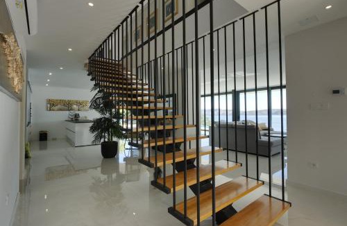 Karlobag Villa | Vila Marita Private Seafront Estate