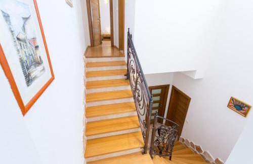 Gornji Prolozac Villa | Vila Milančić - a house for memorable holiday in Imotski