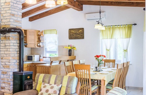 Gornji Prolozac House | Vila Milančić by Interhome