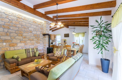 Gornji Prolozac Villa | Vila Milancic - holiday house in Croatia