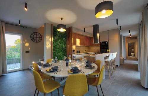 Marcana Villa | Vila Pieron & Bavigo Holiday Complex for 16 Persons by Istrabook