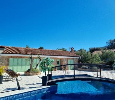 Nerezine Villa | Vila s jacuzzijem i bazenom Mavrinac