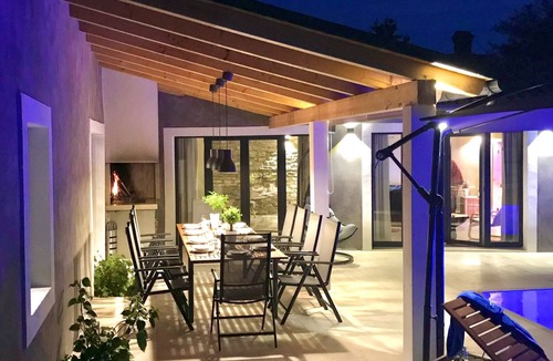 Melnica Villa | Vila Samanta by Villas Guide