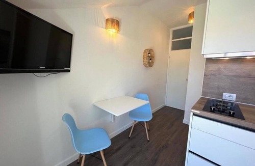 Sumartin Apartment | Vila Vera Seafront Apartments. Side sea view apartment for 2 guests