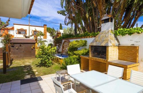 Salou Villa | VILADOMAT BEACH - Only Families Villa