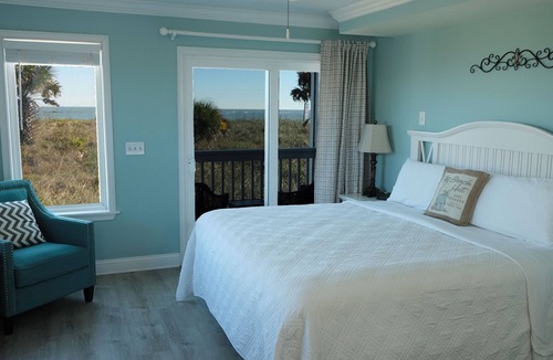 Vilano Beach Hotel | Vilano Beach- Shoreline Studio