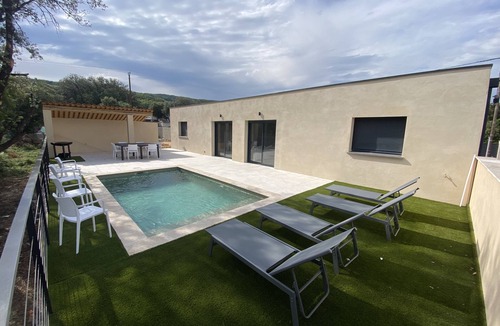 Saint-Martin-de-Valgalgues Villa | Villa Contemporaine en Cévènes