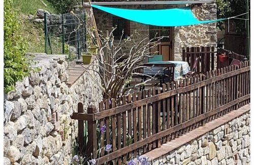 Saint-Sauveur-de-Cruzieres House | Village house and garden, breathtaking view