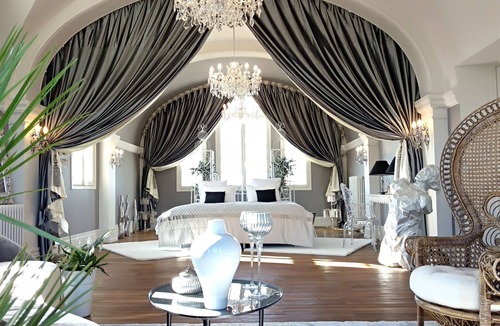 Sainte-Catherine-de-Fierbois House | Villa Alecya