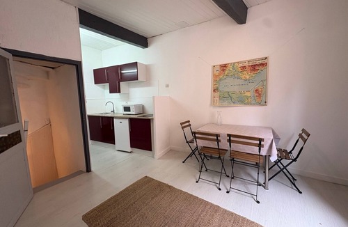 Villelongue-de-la-Salanque House | Village house in the heart of the Catalan Country - 45 m2 - 6 min beaches, quiet!