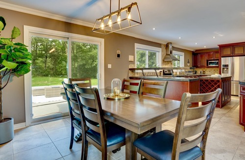 Mount Pleasant House | Vill On The Hill