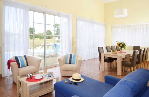 Gujan-Mestras Villa | Villa équipée avec Piscine, au coeur du Golf !