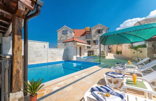 Skrip Villa | Villa Škrika