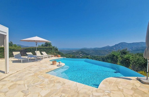 Les Adrets-de-l'Esterel Villa | Villa 10 pers private pool near Cannes