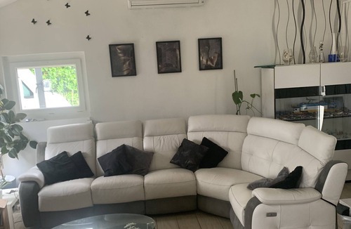 Saint-Paul-et-Valmalle Villa | Villa 100m²+ Piscine Sécurisée Avec Cuisine D'été