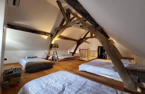 Saint-Pourcain-sur-Besbre Villa | Villa 10 pers à 6min du pal