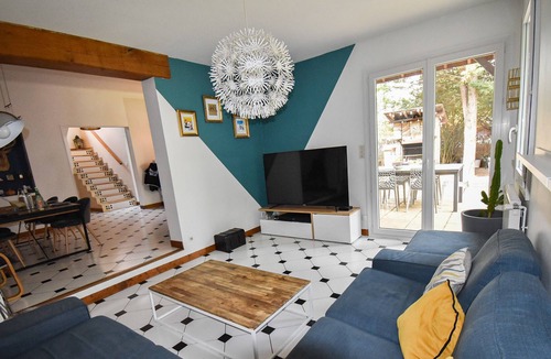 Poussots Villa | Villa 10 Pers, 5 CH, Dijon Centre Avec Piscine