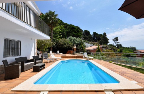 Lloret de Mar Cottage | Villa 10 pers, Private Pool, Parking, Lloret de Mar