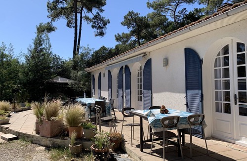 Les Conches Villa | Villa 12-14 people with heated pool 800 m from the ocean
