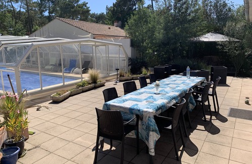 Les Conches Villa | Villa 12-14 people with heated pool 800 m from the ocean