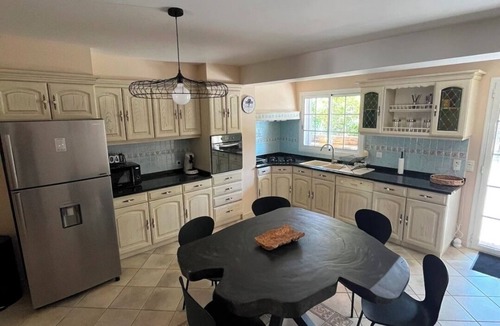 Elne Villa | Villa 12 pers with private pool & jacuzzi - Near the sea & Albères - Elne