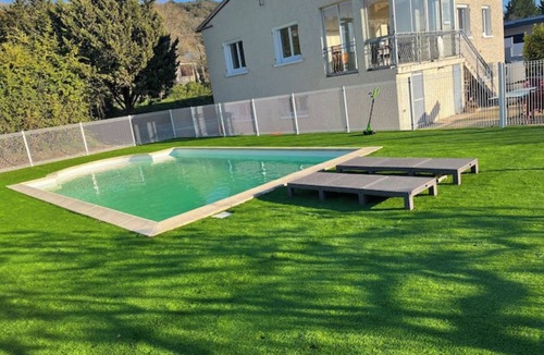 Vallon-Pont-d'Arc Villa | VILLA 14 Pers. Private pool, pétanque, terrace. 1km from Vallon center