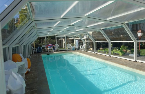 Neauphle-le-Vieux House | Villa 160m2, covered swimming pool, land1300m2, near Versailles, St Quentin-en-Y