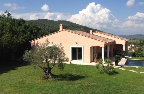 La Farlede Villa | VILLA 160M2 CLIMATISEE OF FULL FEET - POOL LAND 2500M2 TO 8KM OF THE SEA