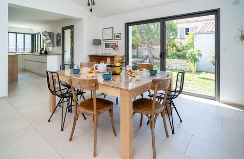 Port District House | VILLA 180m2 BRIGHT 100M Ocean