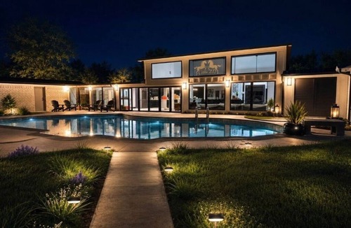 DeSoto Villa | Villa 21 at Lake Williams - A Hidden Gem for Unforgettable Events