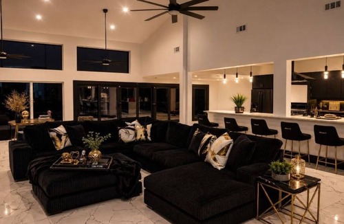 DeSoto Villa | Villa 21 at Lake Williams - A Hidden Gem for Unforgettable Events