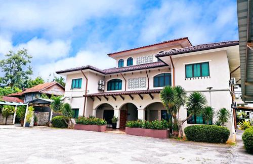 Dato Abu Bakar Baginda Apartment | Villa 223