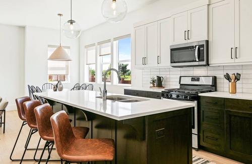 Bloomington Condo | Villa #31 - Luxury Golf and Pet Friendly