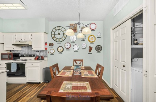 Highland Lake Estates Condo | VILLA 3225 - Panoramic Lakeview WIFI Washer/Dryer