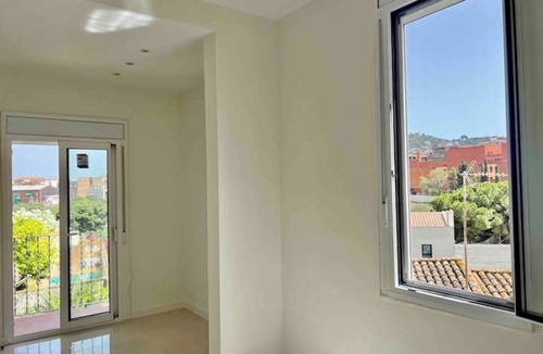 Horta-Guinardo Villa | Villa 348 m2 Lujo Céntrico con Vistas Panorámicas