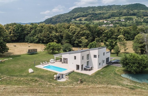 Coublevie Villa | Villa 360° view