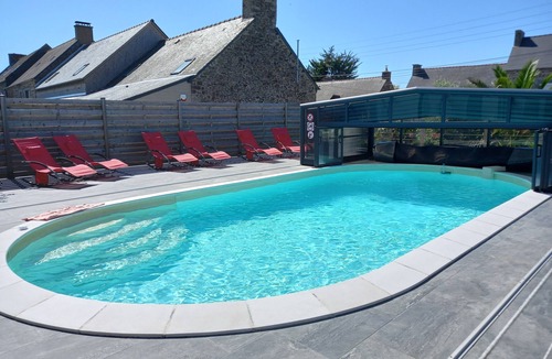 La Fresnais House | Villa 4 ✨ 2 km from the bay, house with covered pool and enclosed garden