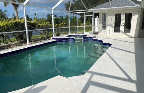White Marsh House | Villa - 4 bed, 4 bath with pool & heated spa over looking pond, White Marsh area