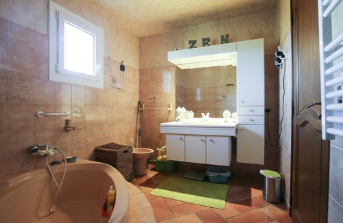 Los Masos Villa | Villa 4 faces large garden, quiet, mountain view, near river and lake