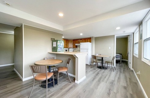 Lake Ozark Villa | Villa #4 Sleep 10 Lower Level