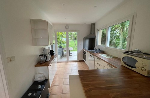Arromanches-les-Bains House | Villa 500 m from the D-Day landing beaches with panoramic sea and bocage views.