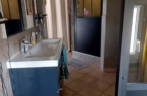 Saint-Martin-d'Ardeche Villa | Villa 6/8 Pers, 160 m2, 3 Chambres, 2 Salle de Bains, 2 wc, Piscine, 2 Terrasses