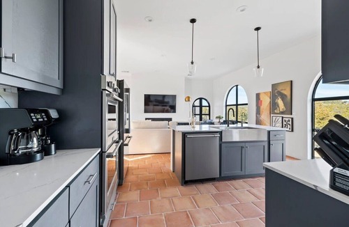 Spicewood Villa | Villa 7 | 3BR | Firepit | Pool | Hot tub | Yoga