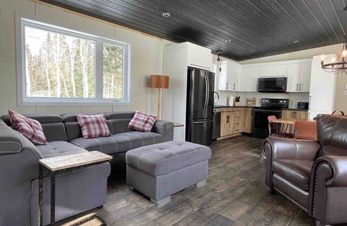 Baie-St-Paul Ski Chalet | Villa 7: Hot Tub, Panoramic Terrace & Forest Magic