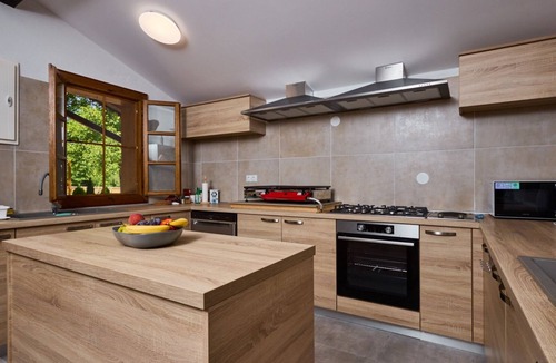 Sisak Villa | Villa 77 by Villas Guide