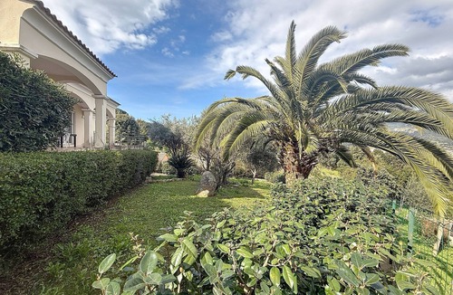 Alata House | VILLA 8/10 PERSONS