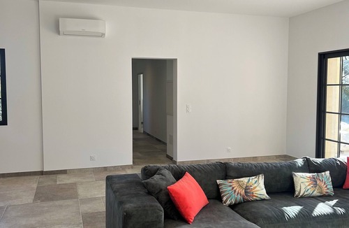 Ghisonaccia Villa | Villa 8 people - Peace & comfort