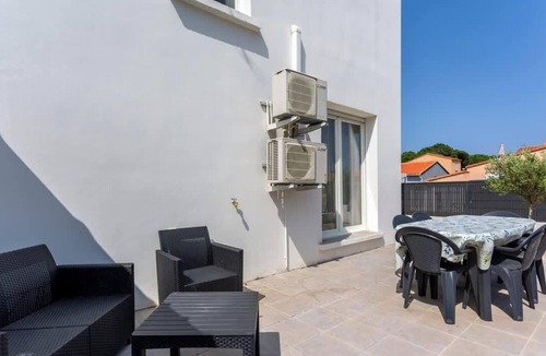 Sainte-Marie-Plage House | Villa 8 pers climatisée avec terrasse proche mer