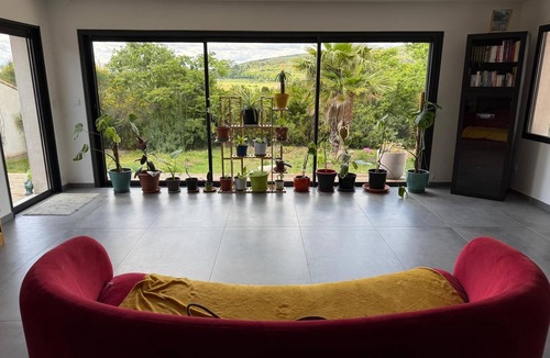 Clermont-l'Herault House | Villa 8 pers | Swimming pool, summer kitchen & fenced garden | Near Lac du Salagou