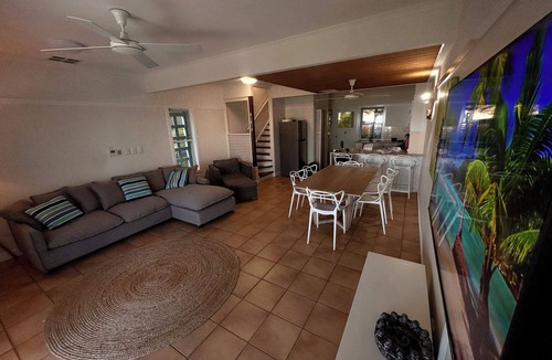 Brisbane Waterfront Villa | VILLA 8 TANGALOOMA DELUXE